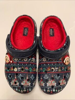 CROCS Navy Holiday Mickey Lined Clogs with Red Fleece W 9/M 7